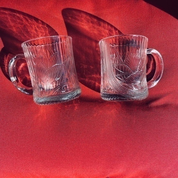 Arcoroc Canterbury Crocus Glass Coffee Mug Set of 2 Tea Cups - Picture 1 of 8